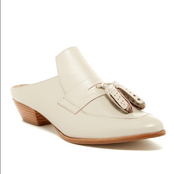 Free People Shoes - Matisse Beige Grey Skill Tassel Slid on Loafer